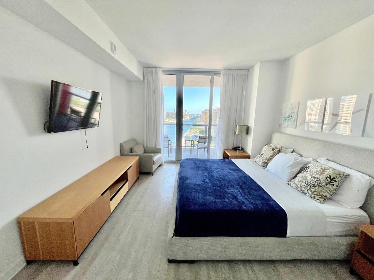 2Bd 2Ba Condo @Beachwalk Resort W/Pool Hallandale Beach Exterior photo